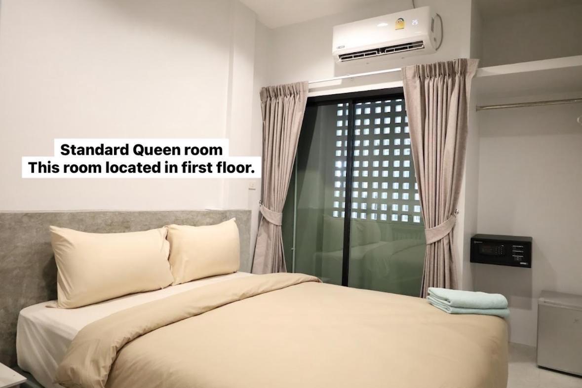 Y House Patong Hostel Bagian luar foto